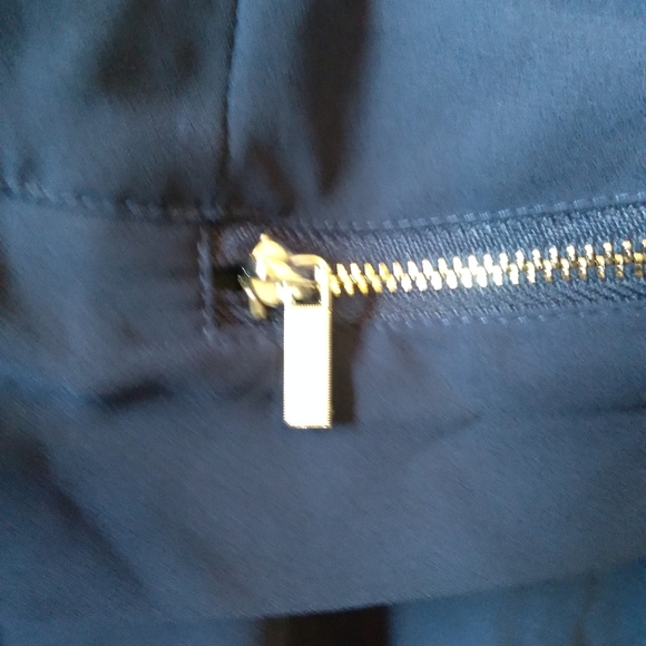 Kut from the Kloth Blouse - Picture 3 of 6